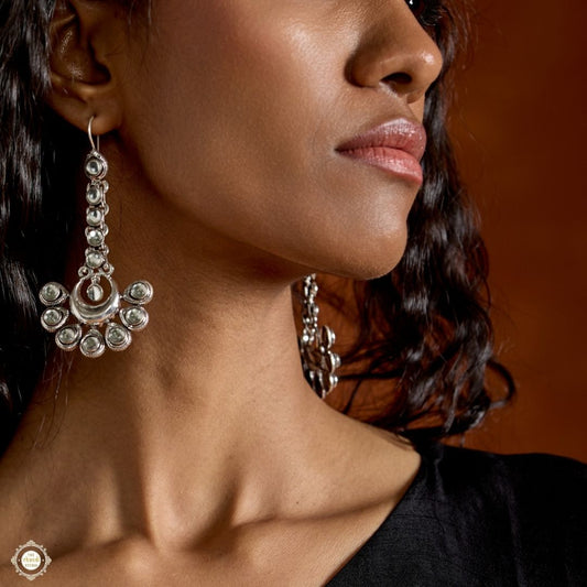 Versatile Kundan Crescent Moon Earring