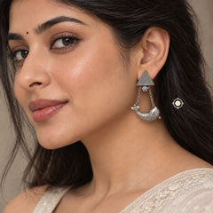 Sterling Silver Dilkash Machali Drop Earring