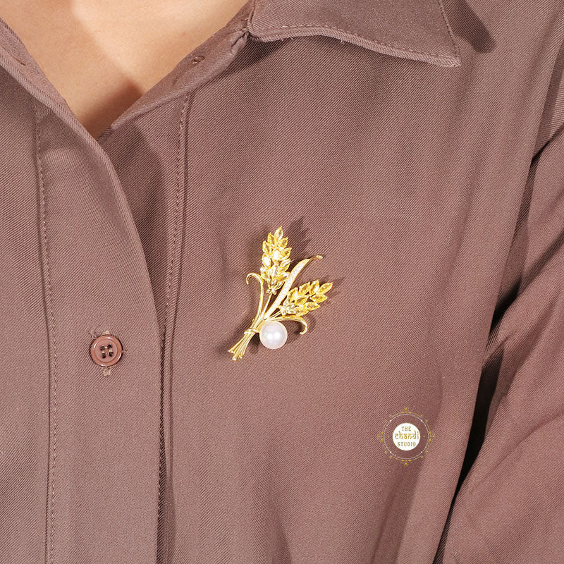 Sparkling  Silver Pearl Bloom Pin Brooch