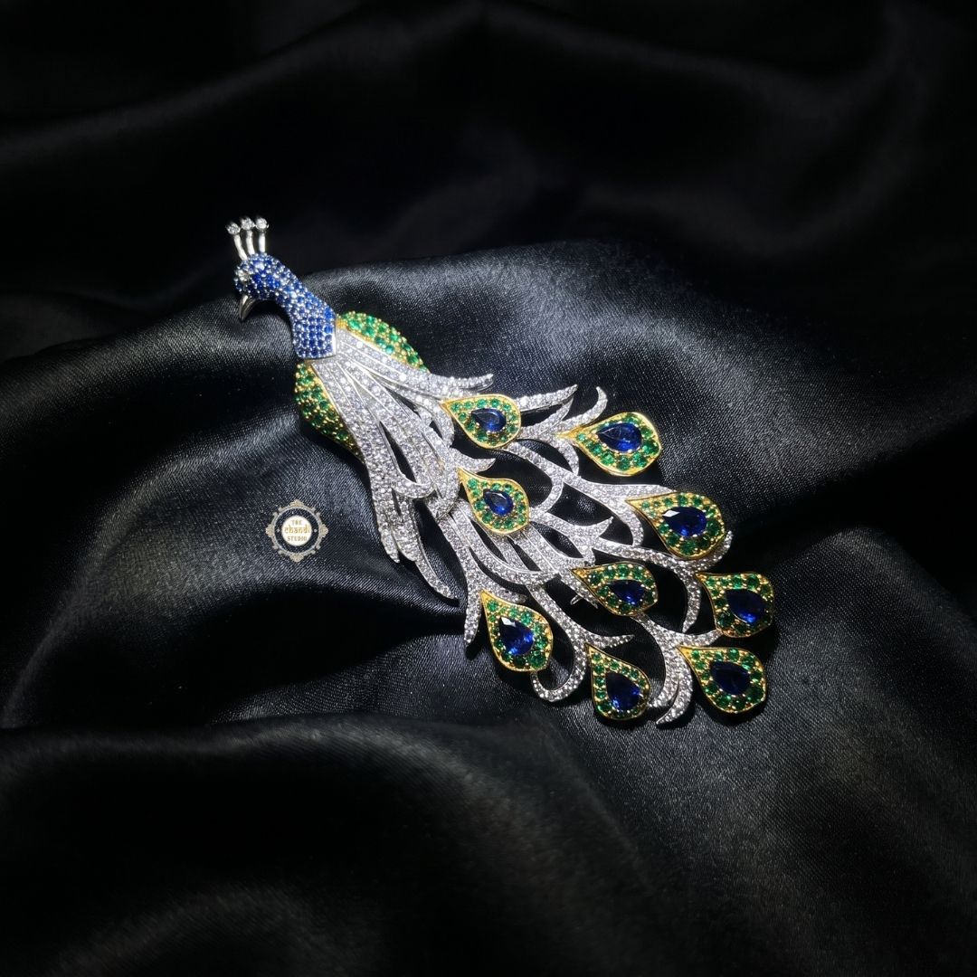 Peacock brooch cum pendant