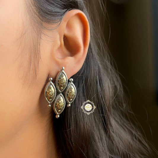 Sadabahar Rawa Studs Dual Tone