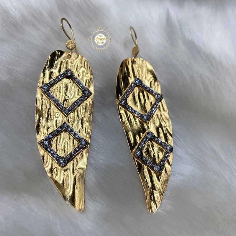 Bold & Bling Leaf Earring