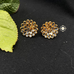 Full Gold Minimal Earring