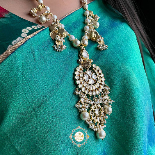 Muhurat Gold Polish Chaand Necklace