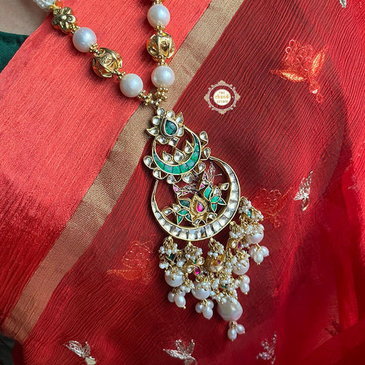 Muhurat Gold Polish Chaand Necklace