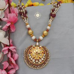 Muhurat Gold Polish Chaand Necklace