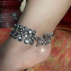 Versatile Kundan Anklet Pair