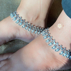 Utsav Paisley Anklet