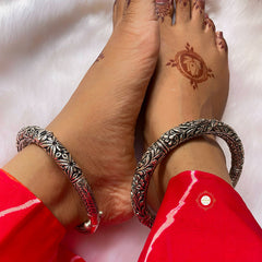 Utsav Chitai Leg Kada