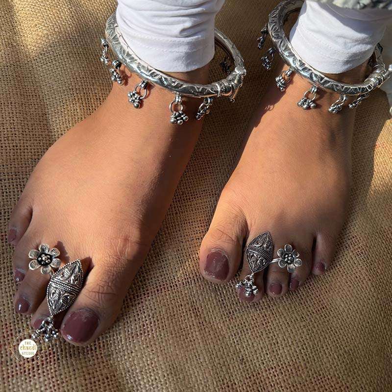 Buy Silver Ghungroo Leg Kada Online