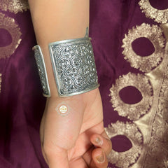 925 Silver Fish Chitai Cuff
