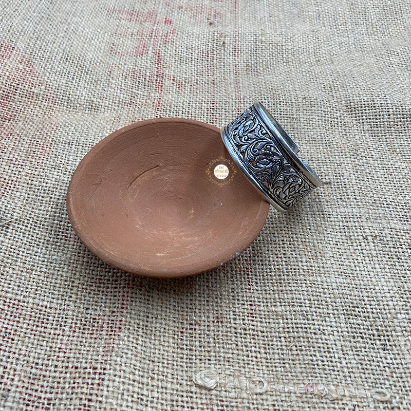 Nazaakat Chitai Hand Cuff