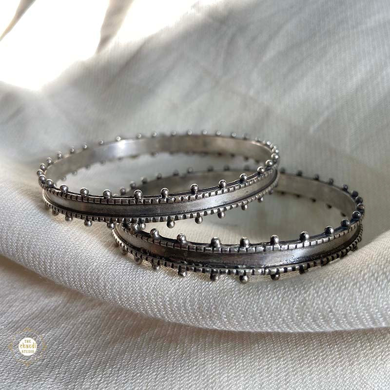 Lustre Line Bangle (Piece)