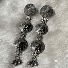 Noor Engraved Ghungroo Earring