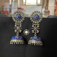 Dreamy Statement Jhumka