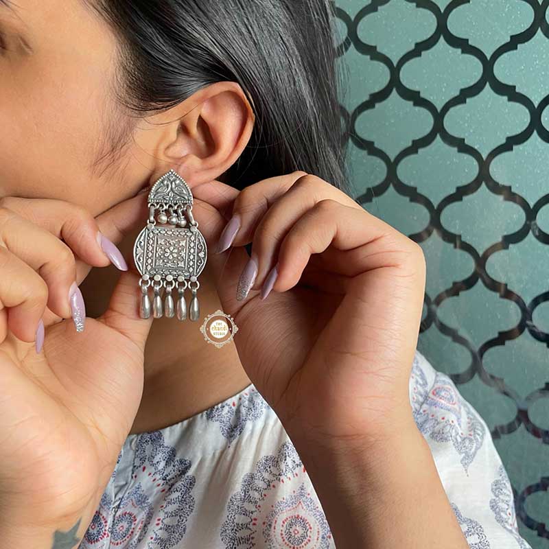 Sterling Silver Noor Intricate Timeless Earring