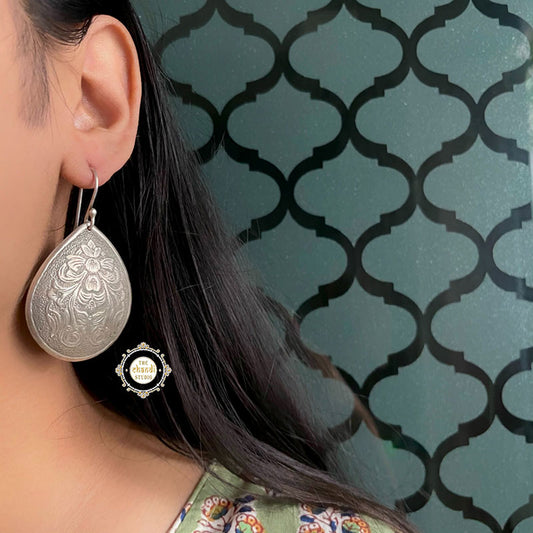 Noor Lightweight Hand Engraved Earring