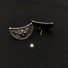 Rawa Crescent Moon Earring