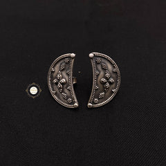 Rawa Crescent Moon Earring