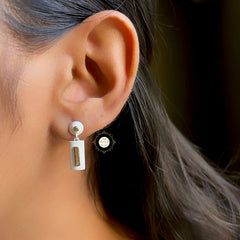 Minimal Lightweight Earring