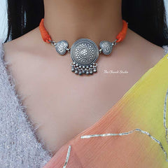 Bestseller Chakra Thread Choker