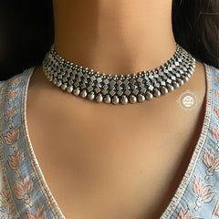 Noor Intricate Timeless Chatai Necklace