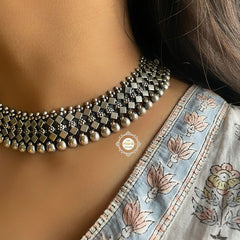 Noor Intricate Timeless Chatai Necklace