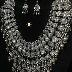 Jashn Dramatic Layered Statement Necklace