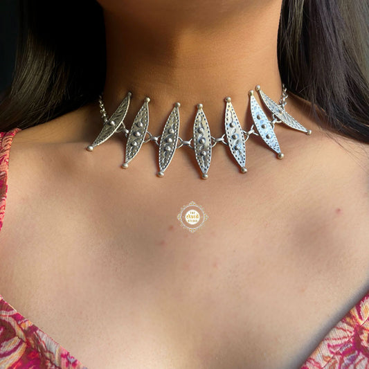 Tribal Herd Of Kayak Choker Necklace