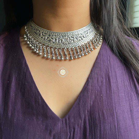 Nazaakat Chitai Chaand Thread Necklace