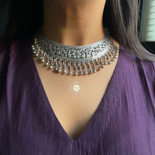 Nazaakat Chitai Chaand Thread Necklace