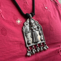 Jharokha Thread Necklace