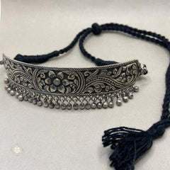 Chitai Thread Necklace