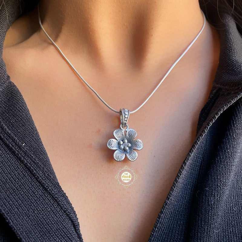 Floral Paradise Everyday Pendant