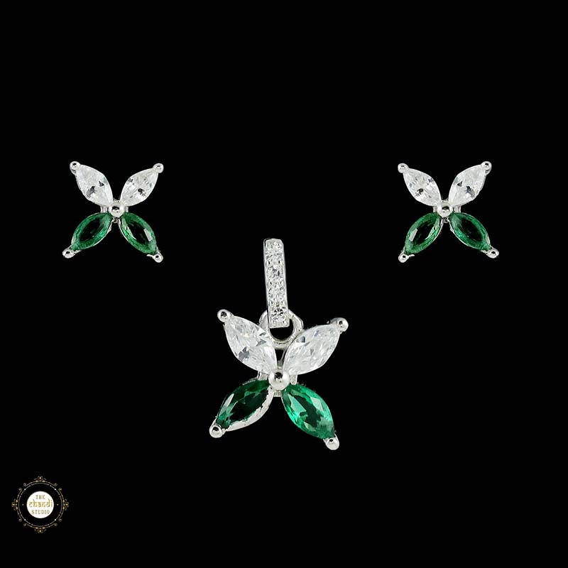 Sterling Silver Sparkling Silver Timeless Petal Pendant Set