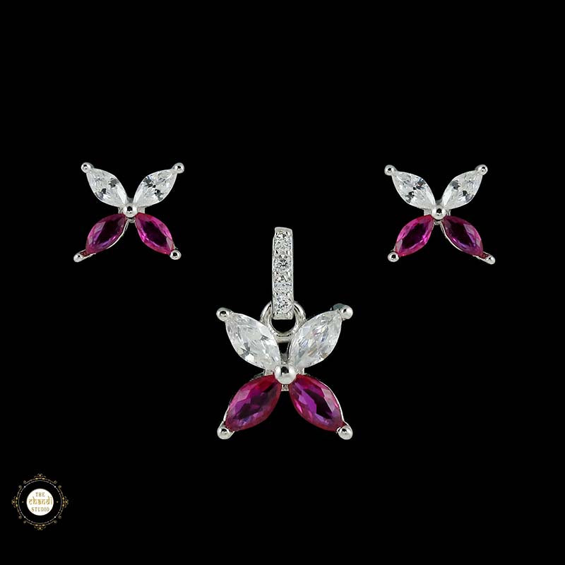 Sterling Silver Sparkling Silver Petal Glow Pendant Set