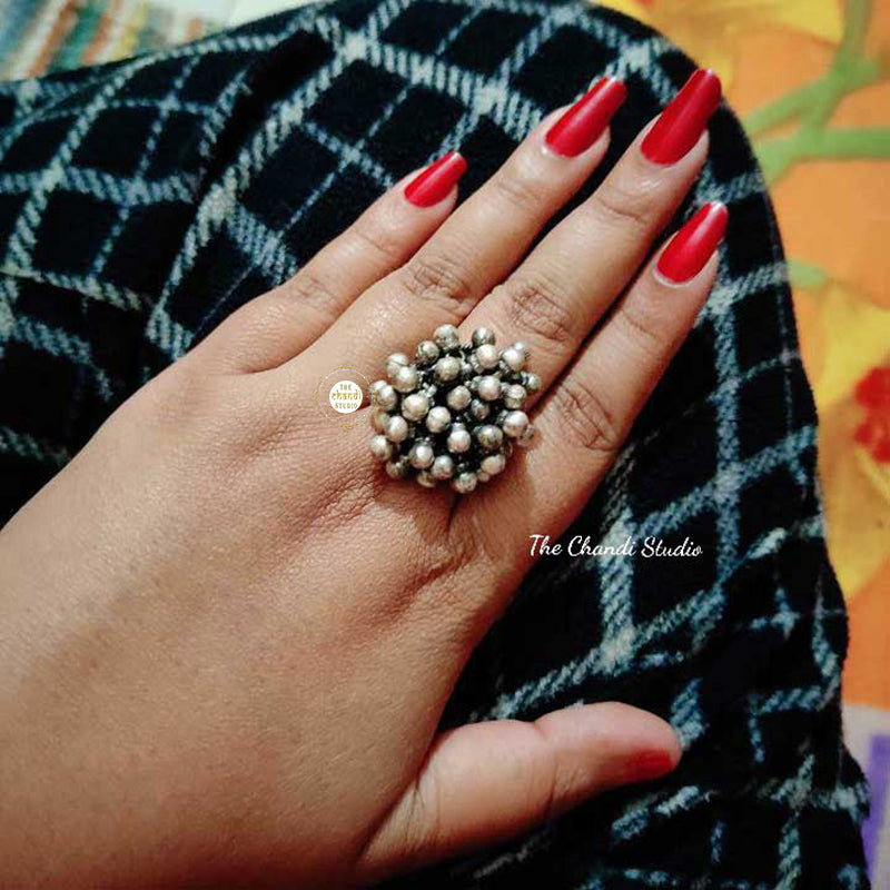 Bestseller Ball Bunch Ring