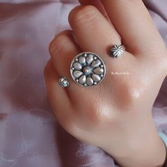 Dilkash Blossom Double Finger Ring