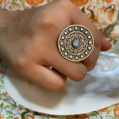 Dilkash Sitaara Revolving Ring