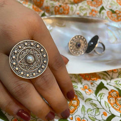 Dilkash Sitaara Revolving Ring