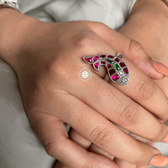 Kundan Delight Fish Ring