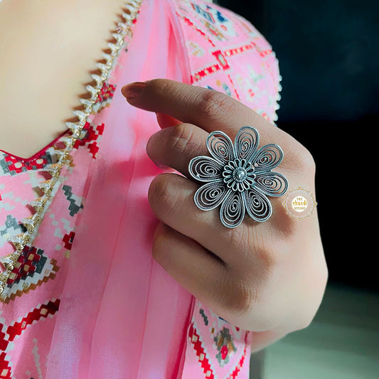 Filigree Paradise Floral Ring