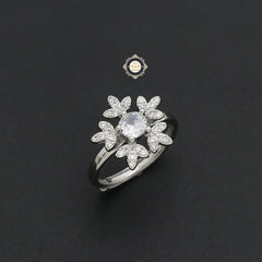 Sparkling Treasure Snow Flake Ring