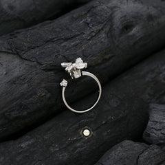 Sparkling Silver Classic Flower Ring