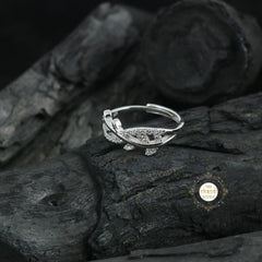 Sparkling Silver Leaf Ring