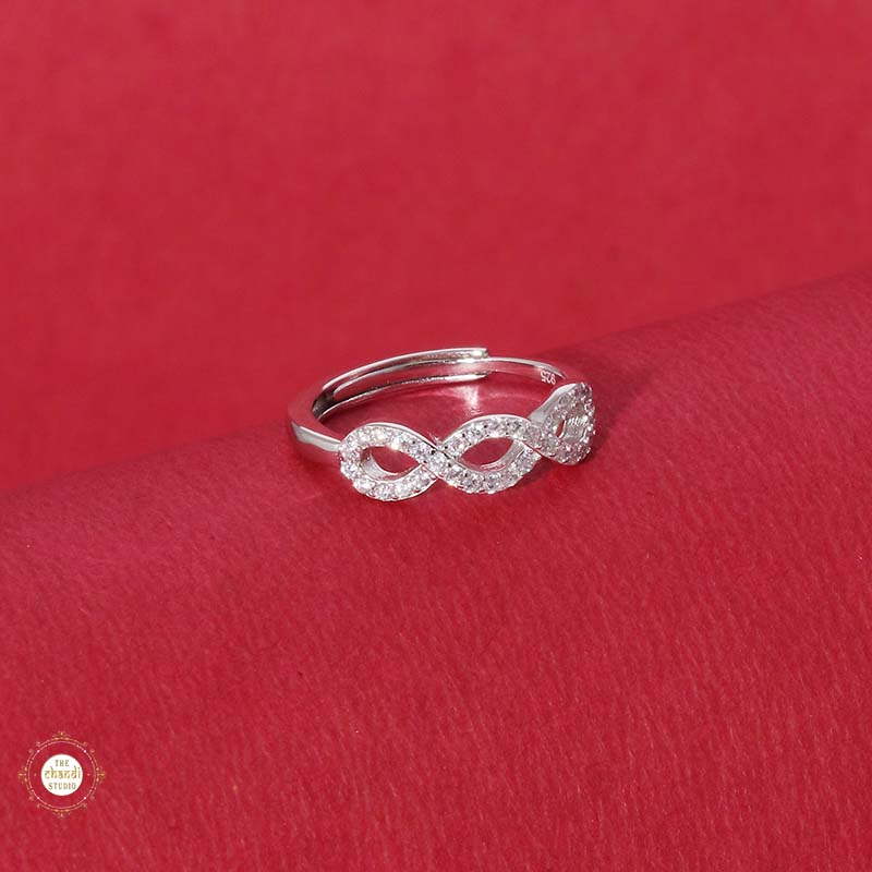 Sterling Silver Sparkling Timeless Twist Ring