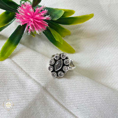 925 Sterling Silver Royal Oval Blossom Ring