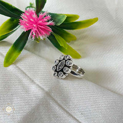 925 Sterling Silver Royal Oval Blossom Ring