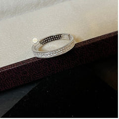Sparkling Silver Classic Ring