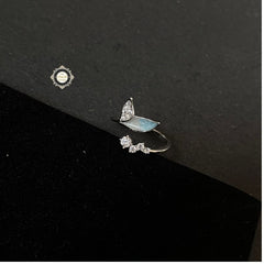 Sparkling Silver Leaf Ring